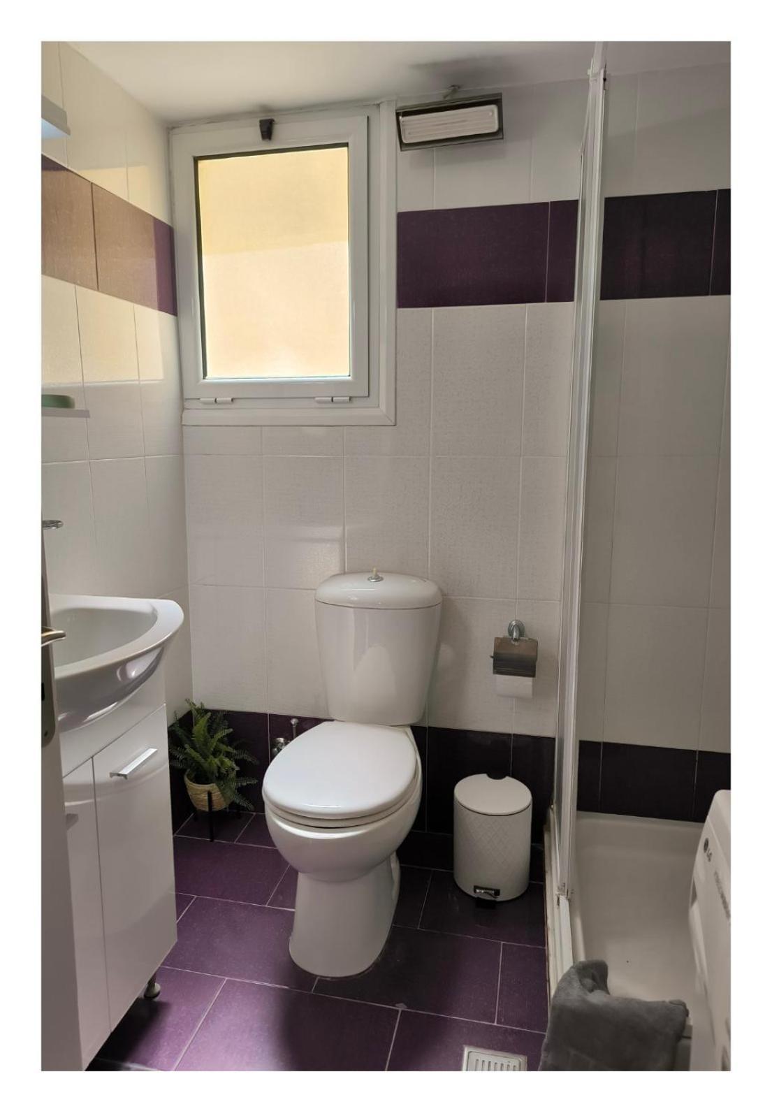 August Moon Apartment 치오스 외부 사진